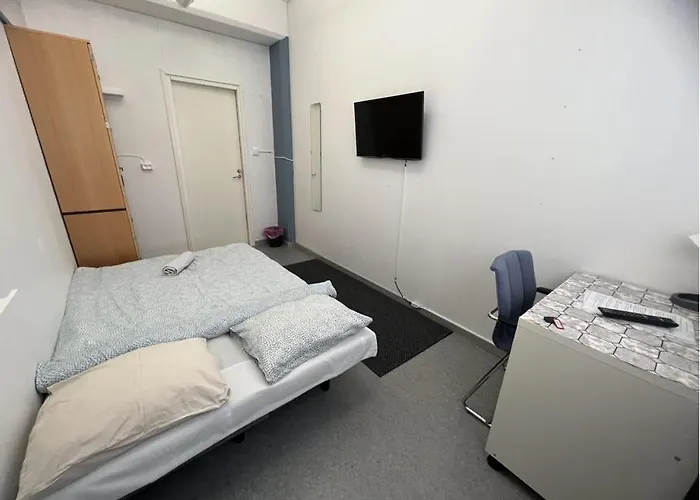 Hostel Office House Services 663